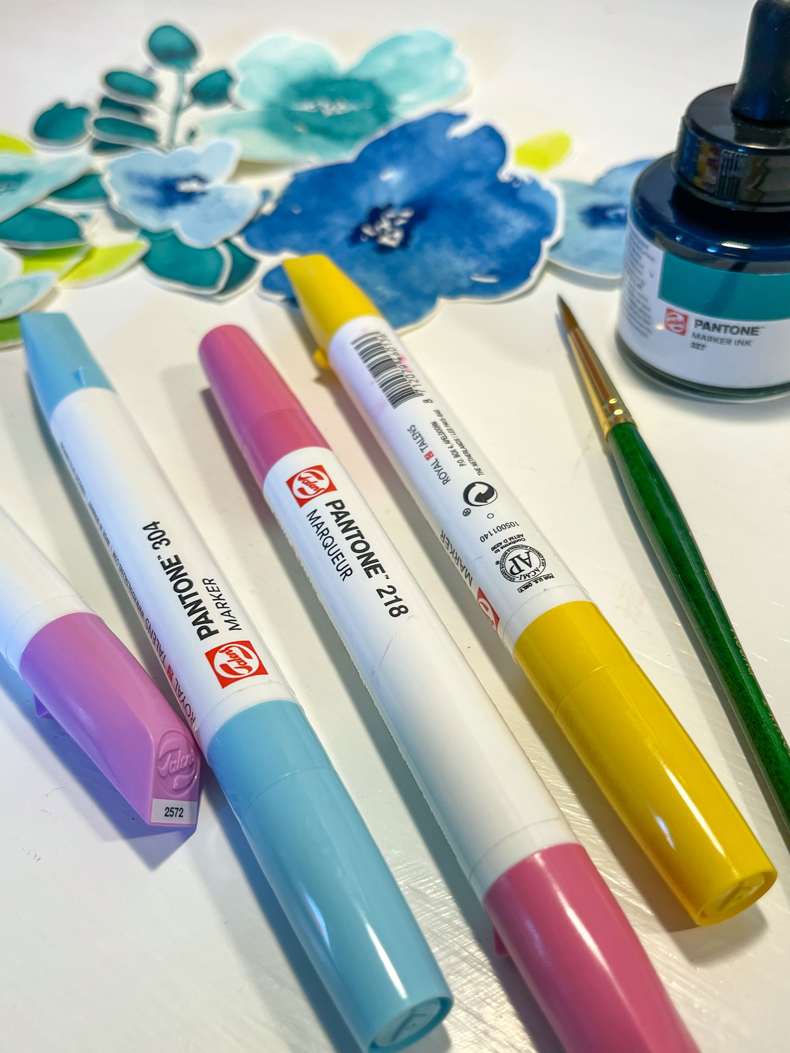 Get Creative with the New Royal Talens Markers by Pantone – Heidi